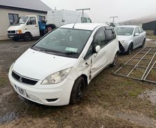 2012 Mitsubishi mirage for breaking