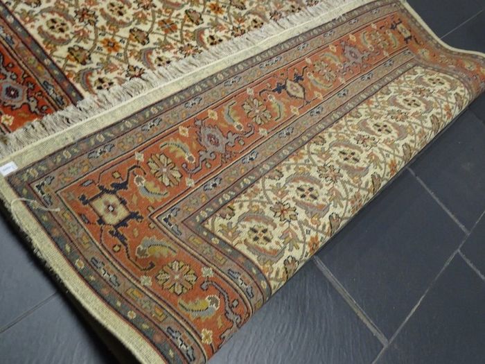 P.ersian Bidjar Rug 2.95 x 1.95m (BJAR)