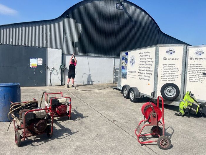 Farm shed painting