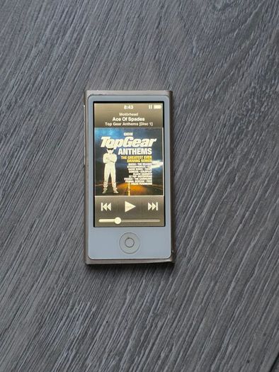 iPod Nano 7th Gen (Free Post)