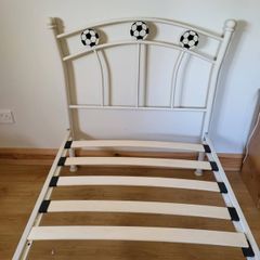 Single bed frame
