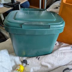 small compost bin