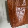 Mid sized genuine leather tote in cognac Image 10