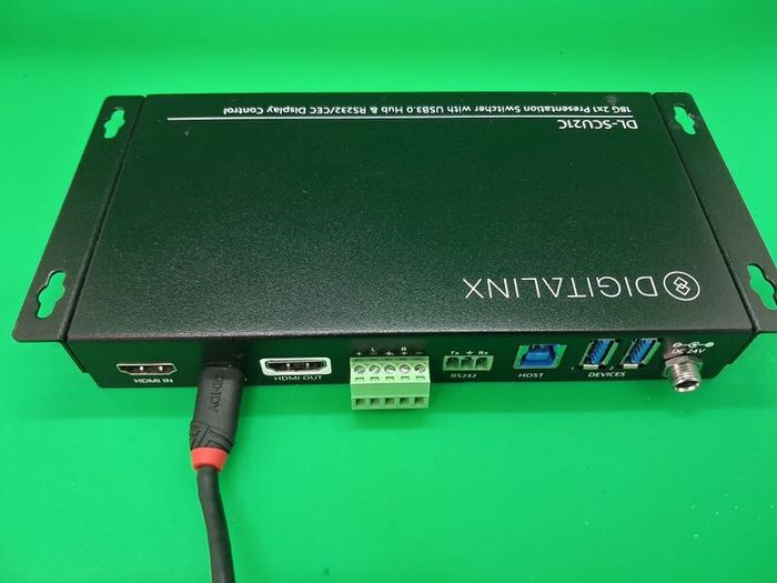 Postage - 2 x Digitalinx DL-SCU21C Presentation Switcher