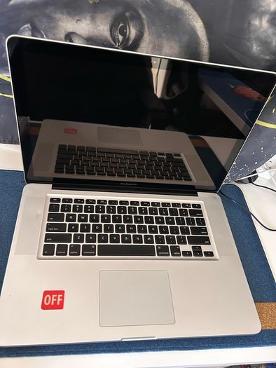 MacBook Pro for repair or parts
