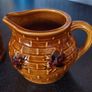 Vintage Mid 20th century Japanese Marutomoware jug and sugar bowl set. Image 3