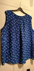 top  suit size 18