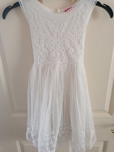 Girl's dress. 5-6 years. 116 cm