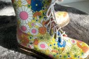 Dr Martens / Docs Size 5, 1460 Pascal Leather Boots in Daisy Floral Butterfly Print