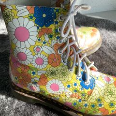 Dr Martens / Docs Size 5, 1460 Pascal Leather Boots in Daisy Floral Butterfly Print