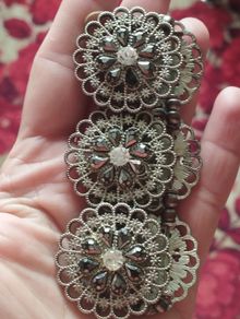 Vintage bracelet in silver tone with rhinestones.