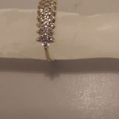 9ct gold and zirconium ring