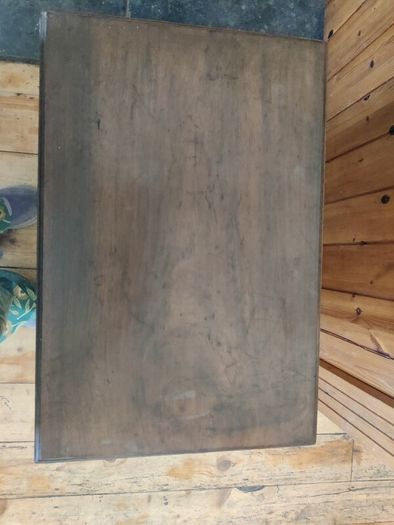Small lamp table