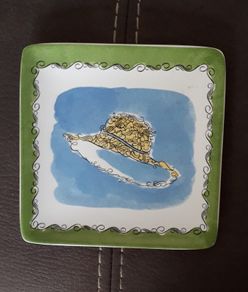 DISH - Small - Fashion Hat - Design