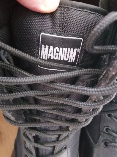magnum boots