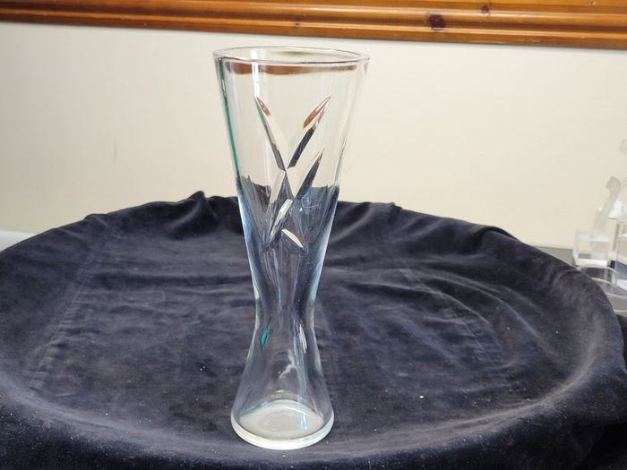 Waterford Crystal John Rocha Vapour Vase Contemporary Irish Art Glass 22cm