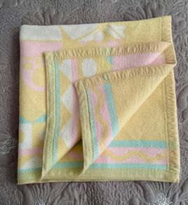 Baby blanket / play blanket