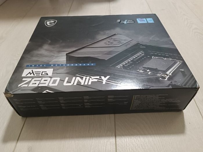MEG Z690 unify High End Intel 1700 mobo