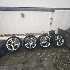Audi A4 genuine 18 inch alloys