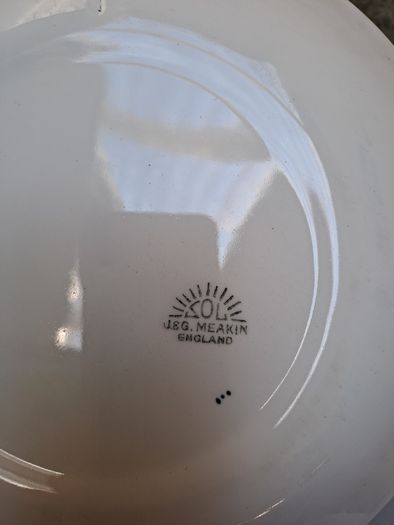 J and G Meakin rose Plates