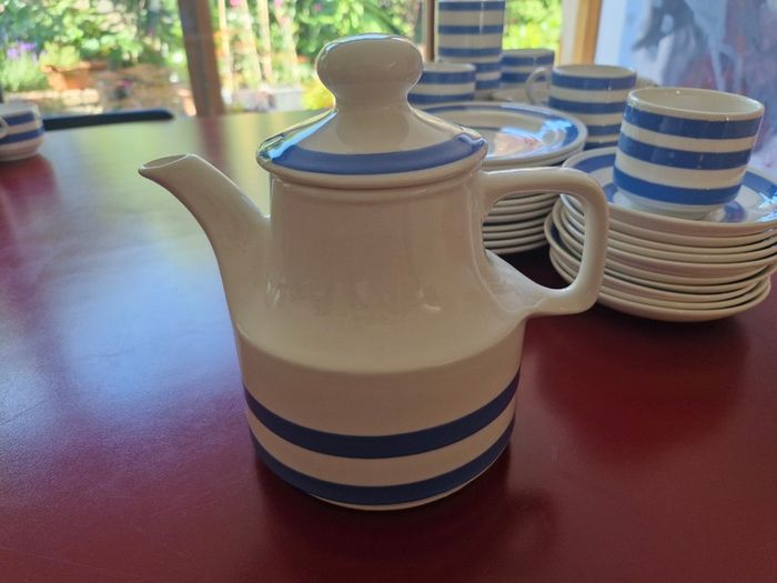 Vintage Blue & White Carrigaline Pottery Set