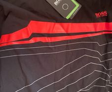 Hugo boss T shirt size xxl brand new with tag