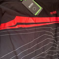 Hugo boss T shirt size xxl brand new with tag