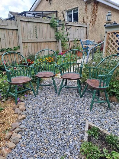 Sack back windsor chairs