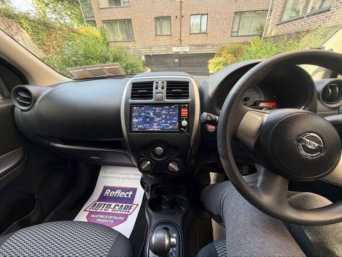 Nissan March 2016