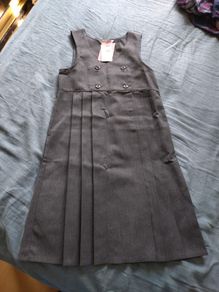 M & S grey pinafore, 8-9 yrs
