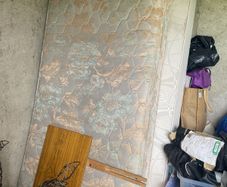 free single bed and matress