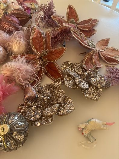christmas tree decorations