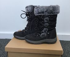 Girls winter boots, size1 (33)
