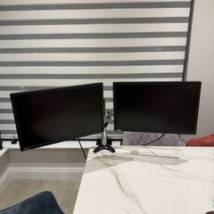 2x Lenovo Monitors and Arms