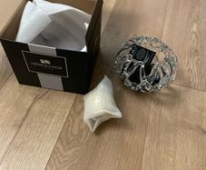 Brand New Gift-Boxed Newgrange Living iNet Ball Candleholder (BNWT)