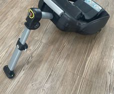 Free Maxi Cosy Isofix Base