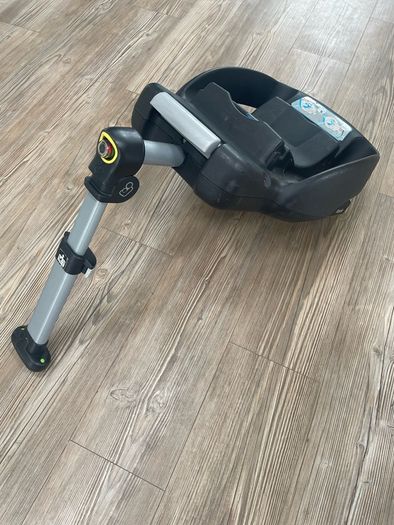 Free Maxi Cosy Isofix Base