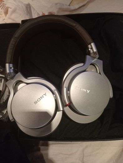 Sony MDR-1R head phones