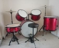 Beginner drum kit