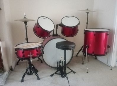 Beginner drum kit