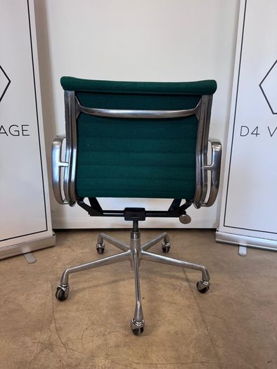 Mid-century EA 117 Desk Swivel Armchair by Charles Eames for Herman Miller
