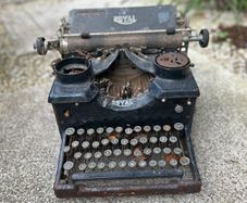 FREE Typewriter