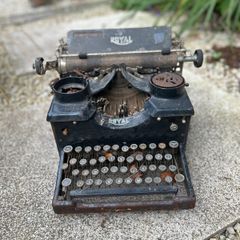 FREE Typewriter