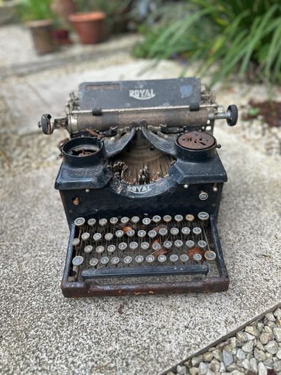 FREE Typewriter