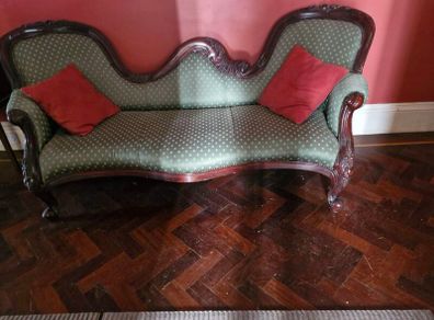 Chaise Lounge Antique