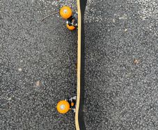 Skate board