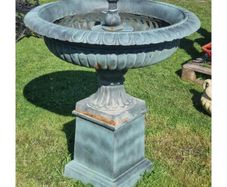 Large Toulouse Urn Fountain CH-R-1798