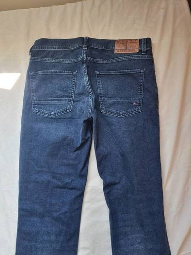 Tommy hilfiger Denton stretch Size 33/32 zip fly in excellent condition
