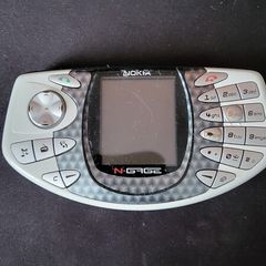 Nokia Ngage plus 2 games