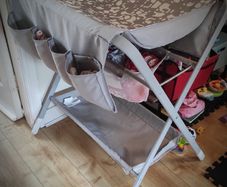Foldable changing table